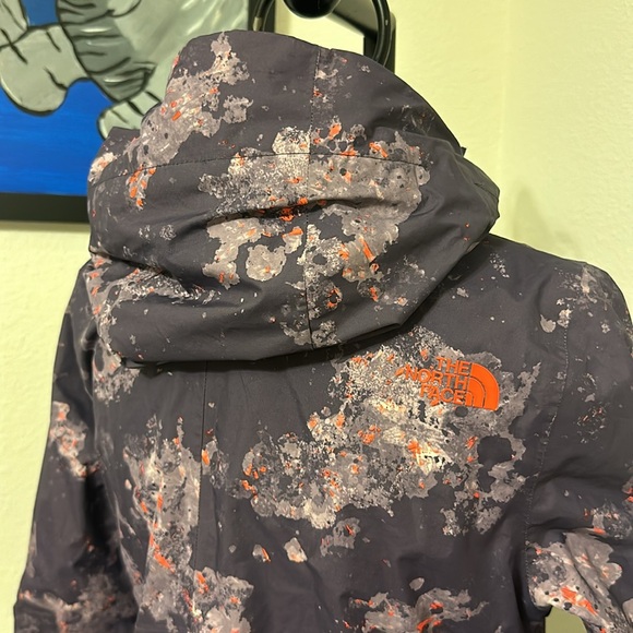 North face women’s ski jacket - Picture 8 of 14